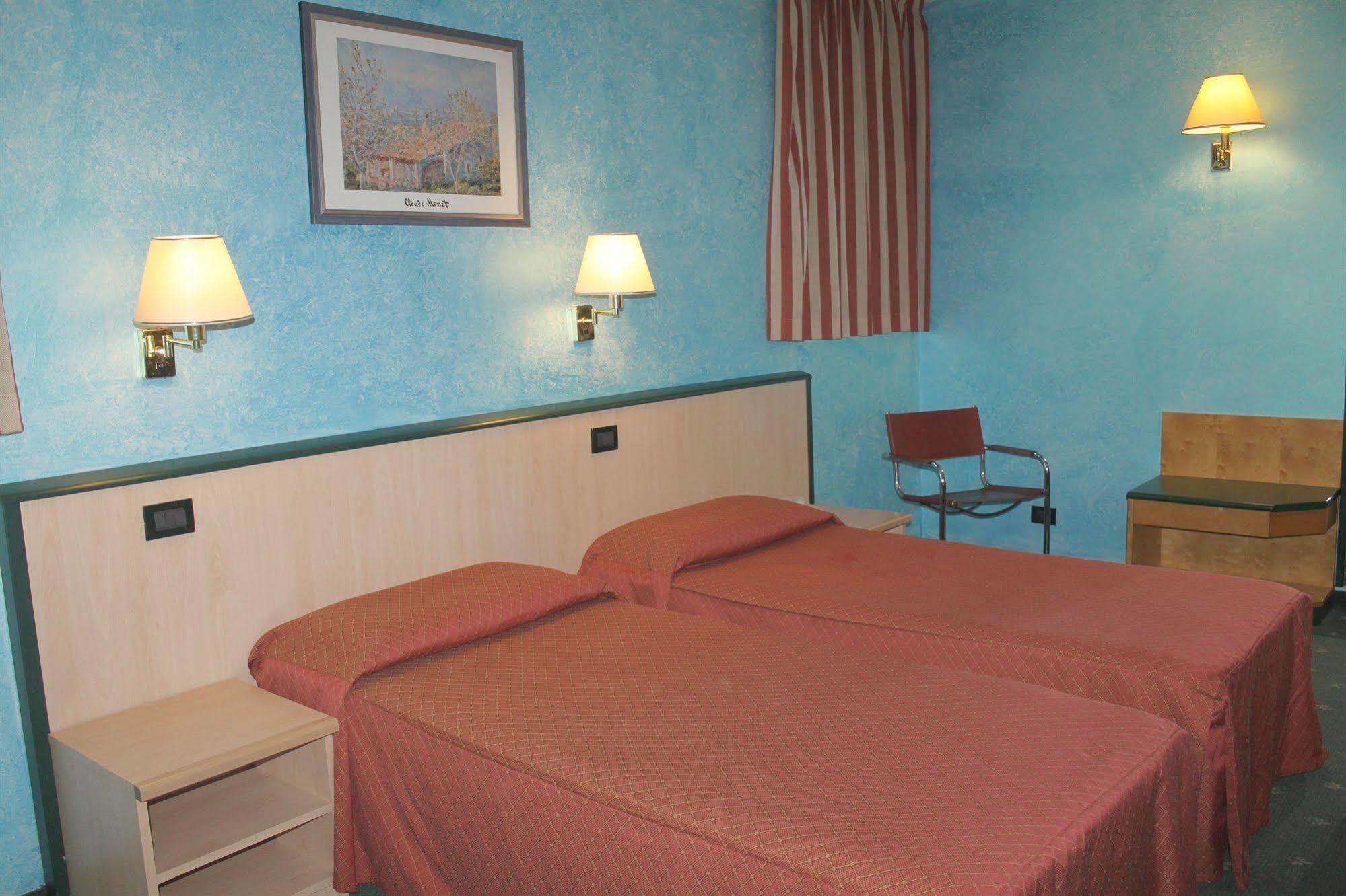 Ginosi Arizona Hotel Milano