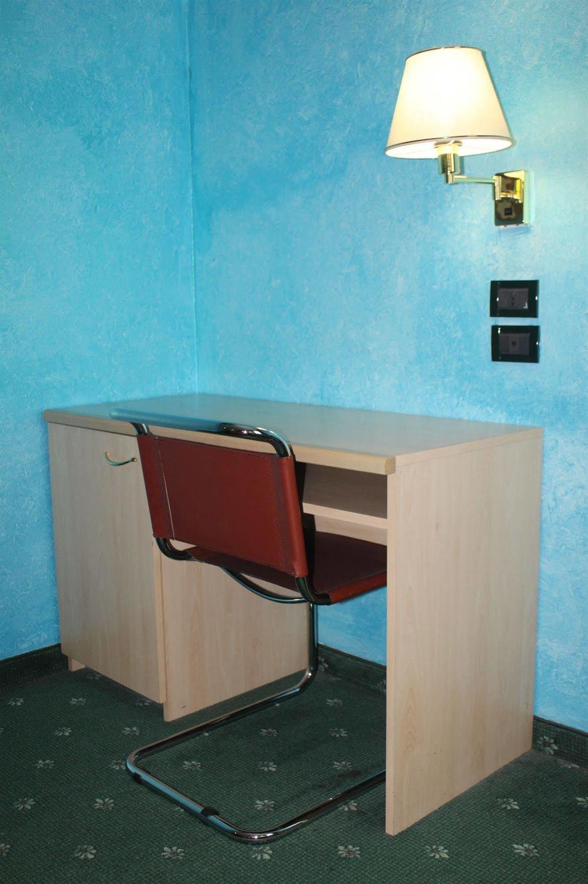 Hotel Ginosi Arizona Milano